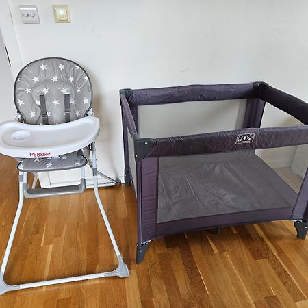 Lovely 2 Bedroom Flat With Balcony In Stratford 런던 외부 사진